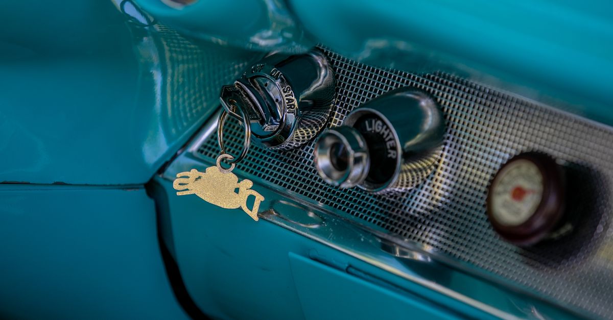 Chevrolet car key fob — Florence Locksmiths
