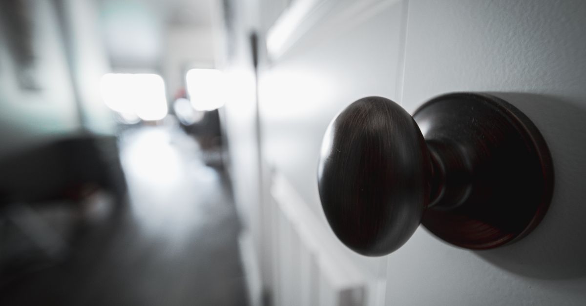 Door Knob Lock Replacement — Florence Locksmiths
