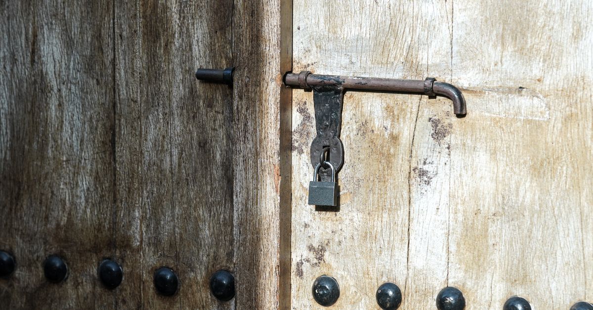 home security lock door — Florence Locksmiths