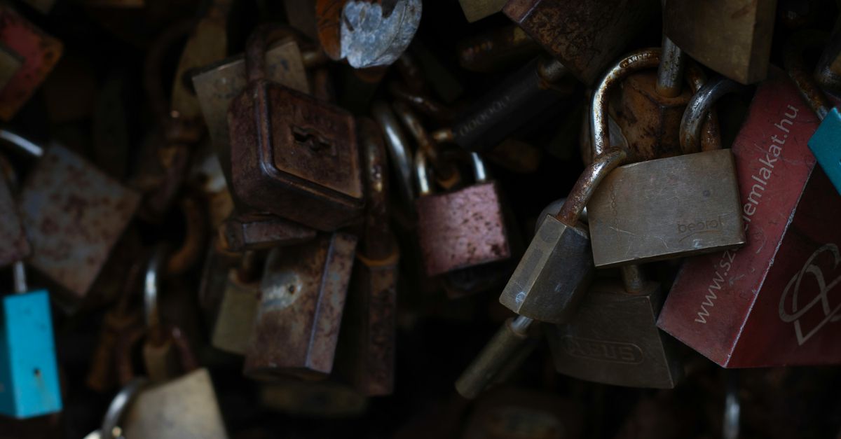 locksmith shop keys — Florence Locksmiths