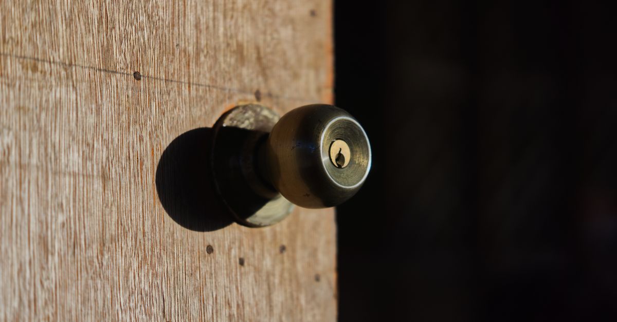 home security lock door — Florence Locksmiths